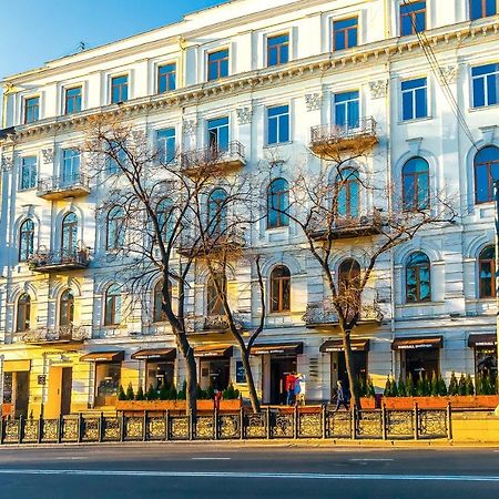 Rustaveli Hotel Tbilisi Buitenkant foto