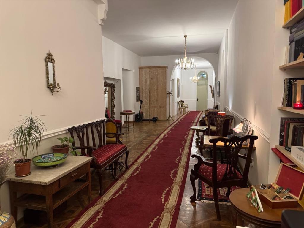 Rustaveli Hotel Tbilisi Buitenkant foto
