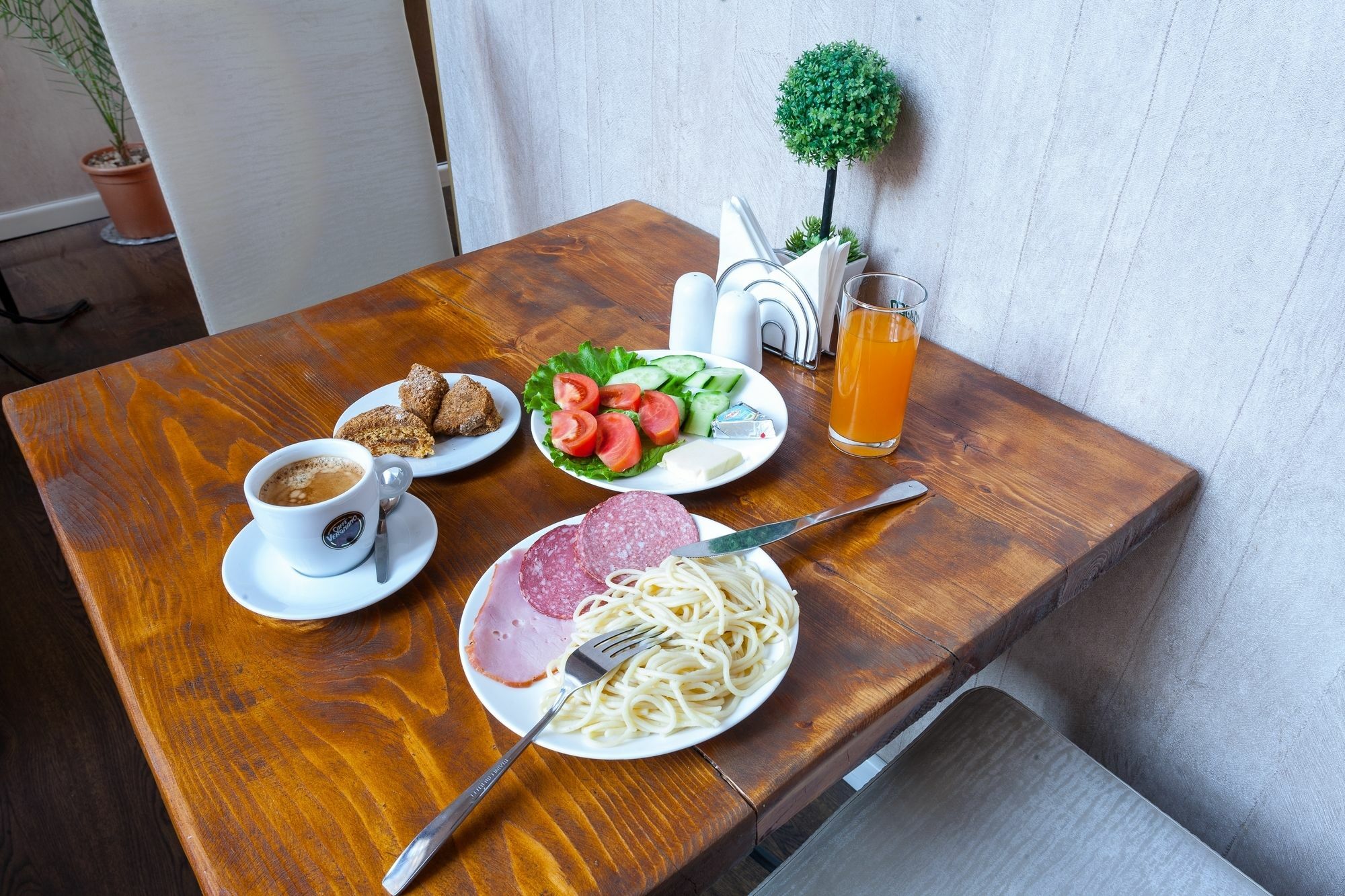 Rustaveli Hotel Tbilisi Buitenkant foto