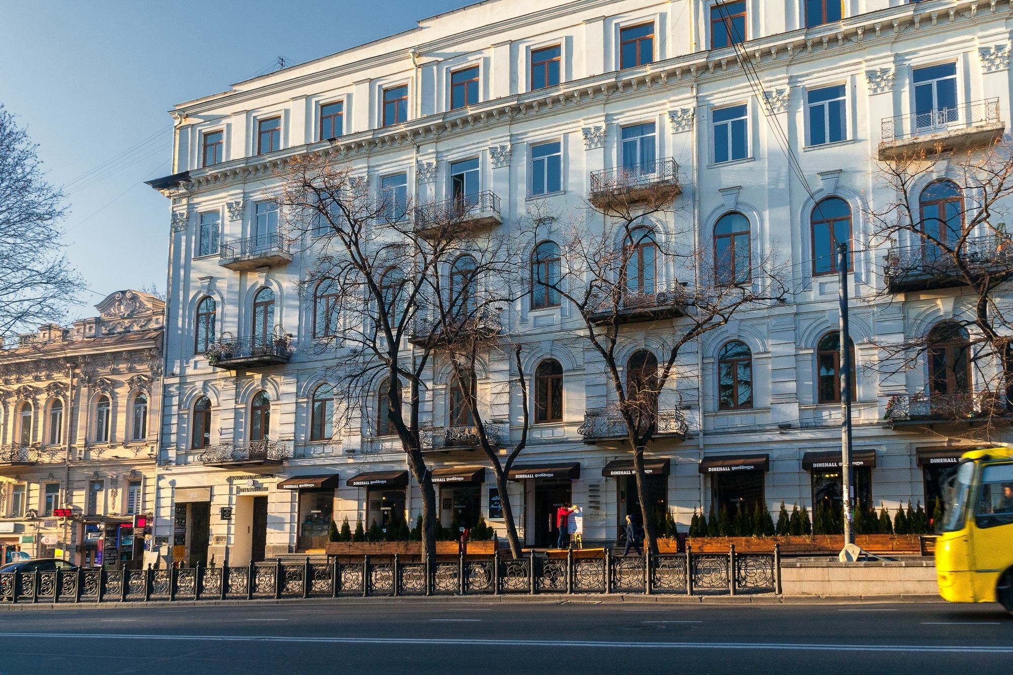 Rustaveli Hotel Tbilisi Buitenkant foto