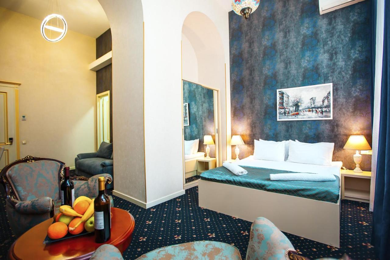 Rustaveli Hotel Tbilisi Buitenkant foto