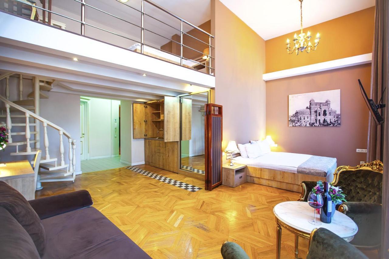 Rustaveli Hotel Tbilisi Buitenkant foto