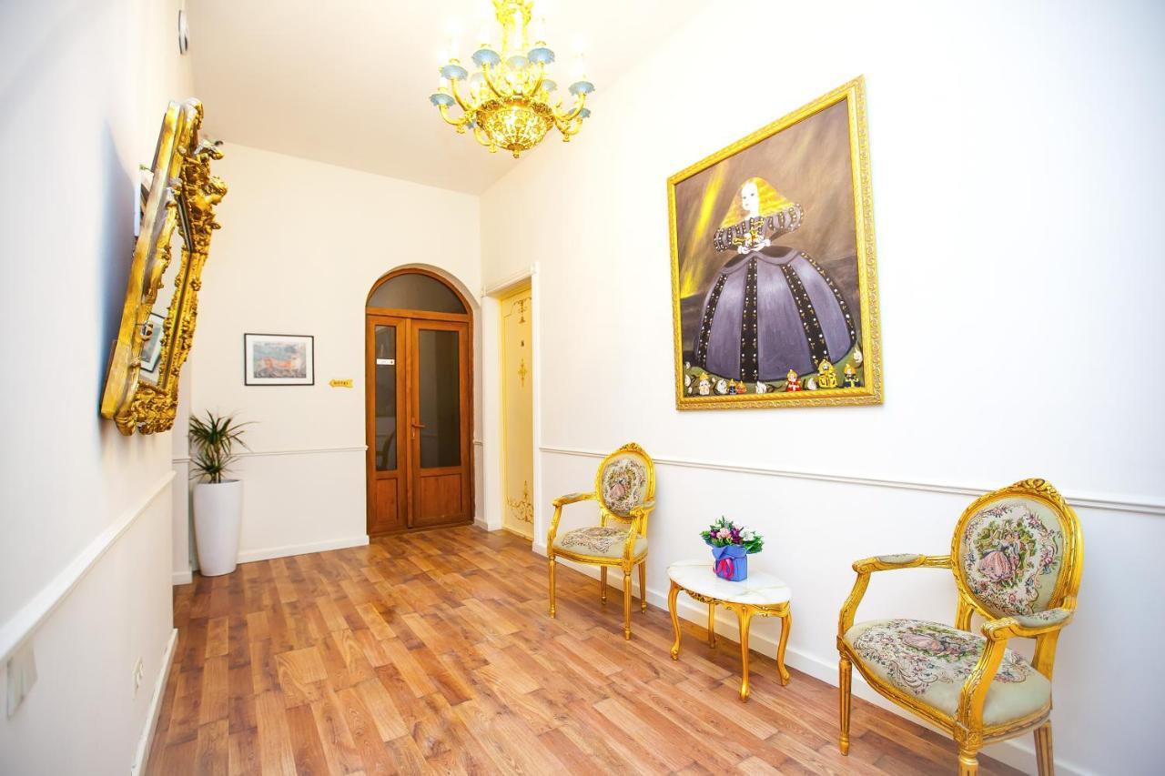 Rustaveli Hotel Tbilisi Buitenkant foto