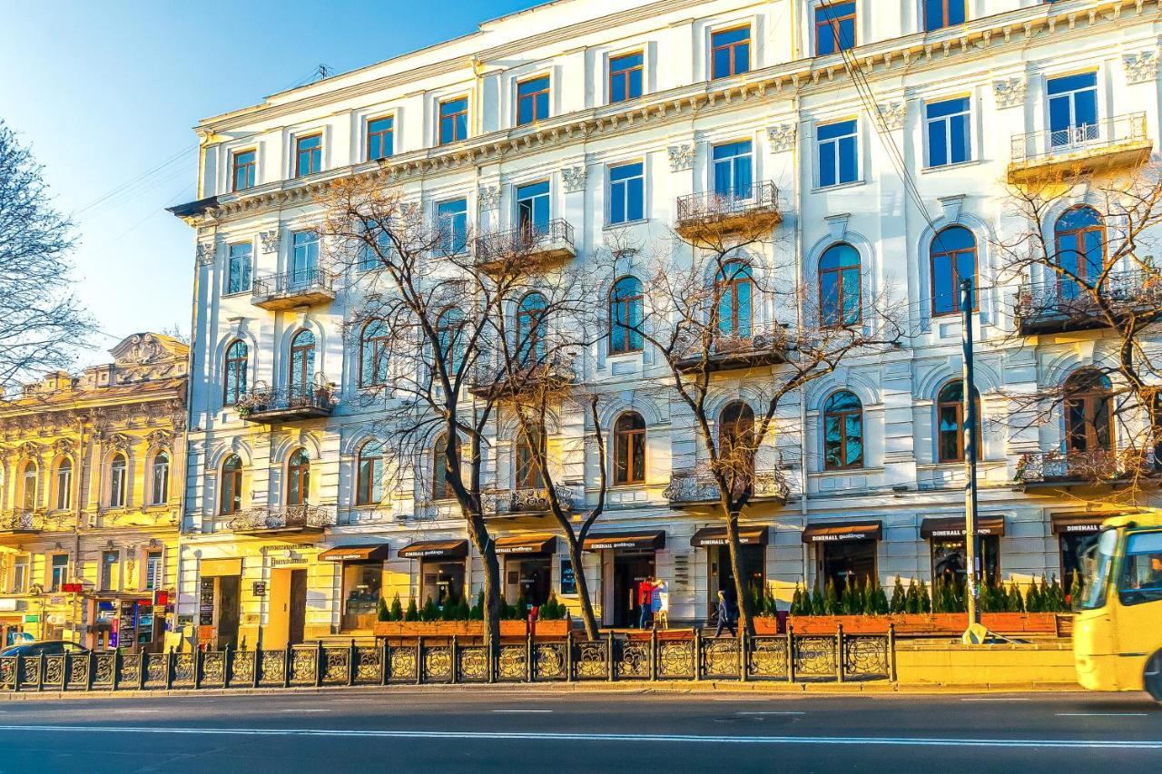 Rustaveli Hotel Tbilisi Buitenkant foto